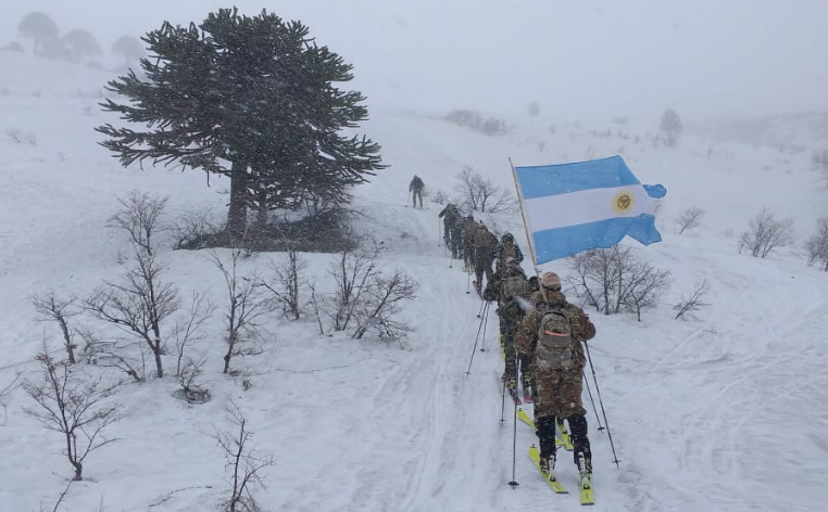UNDEF - La UNDEF creó el Programa “Neurodefensa: Investigaciones Aplicadas al Rendimiento Militar”