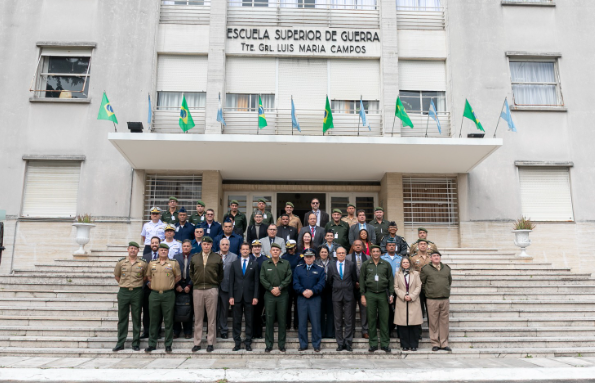 UNDEF - La Facultad Militar Conjunta recibió a una Delegación de la Escuela Superior de Guerra de Brasil