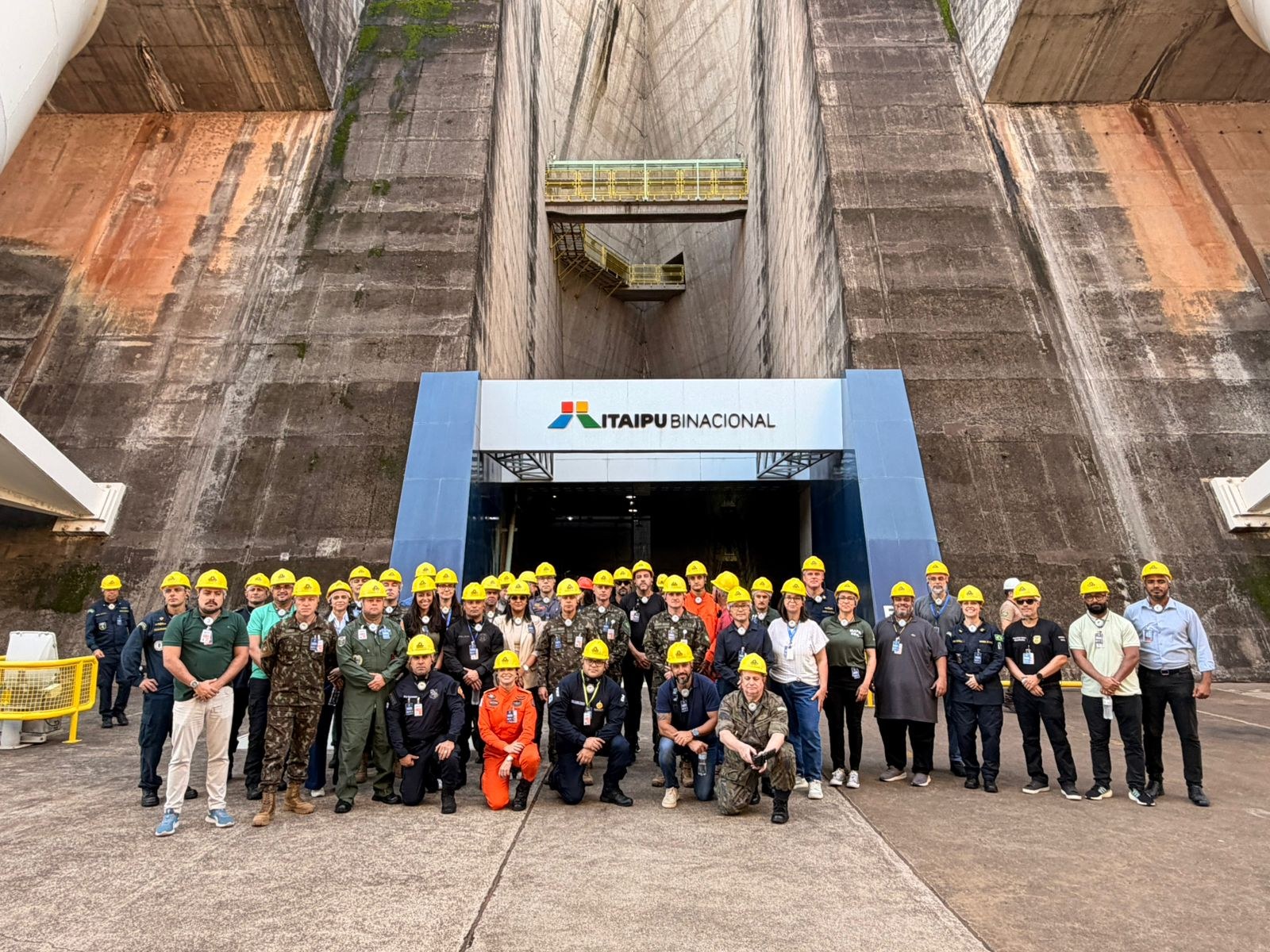 ESD - El Curso Superior de Inteligencia Estratégica (CSIE) realiza estudios de campo en Iperó-SP y Foz do Iguaçu-PR